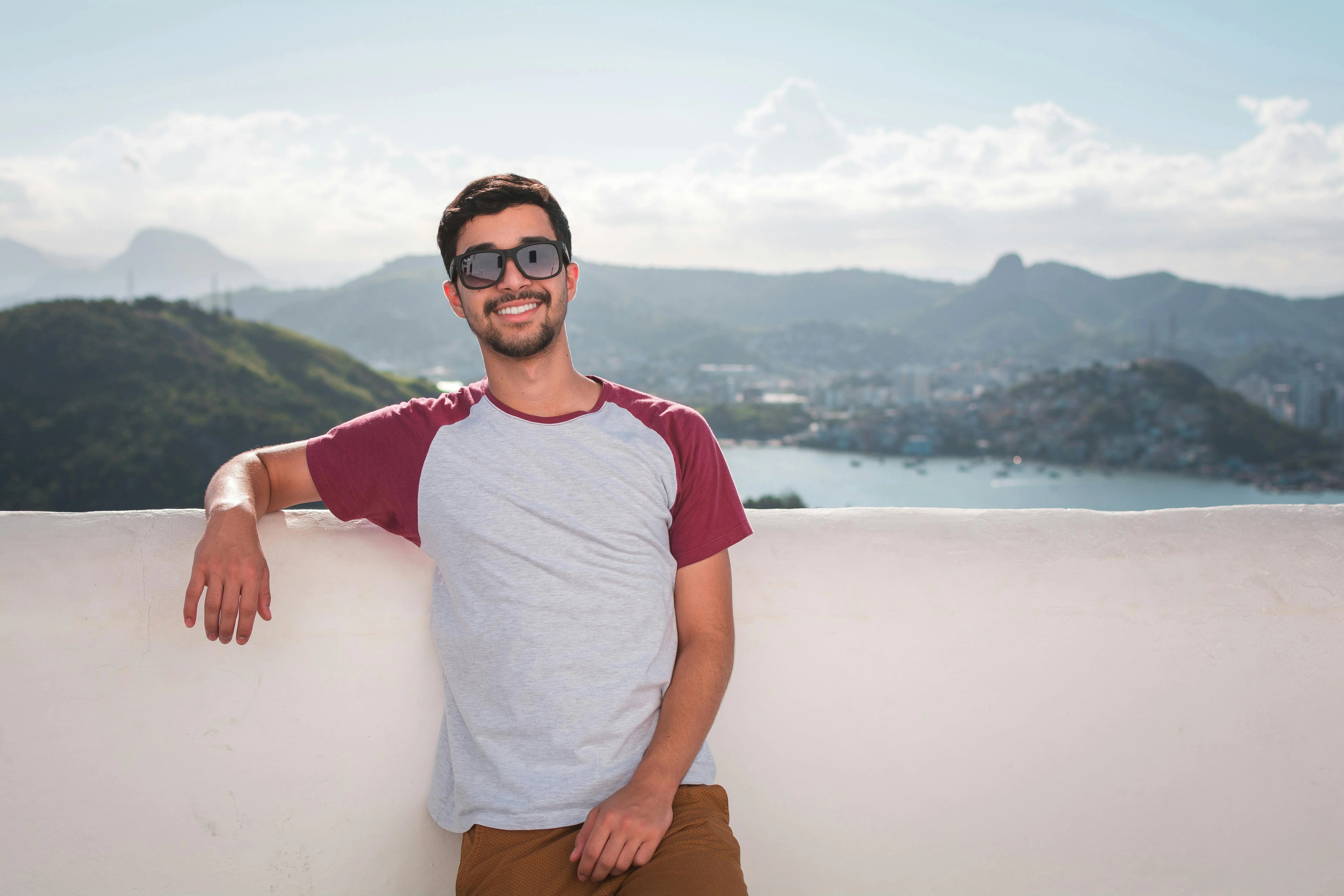 files/pexels-danxavier-1121796.webp